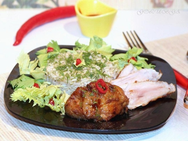 Карамелизированная курочка с рисом