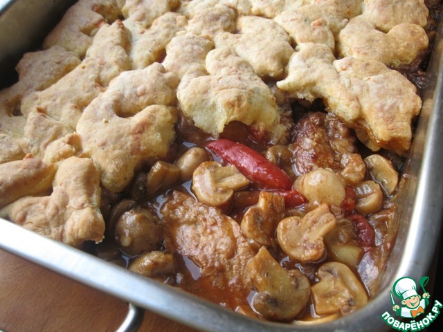 Pork with mushrooms and cheese scones