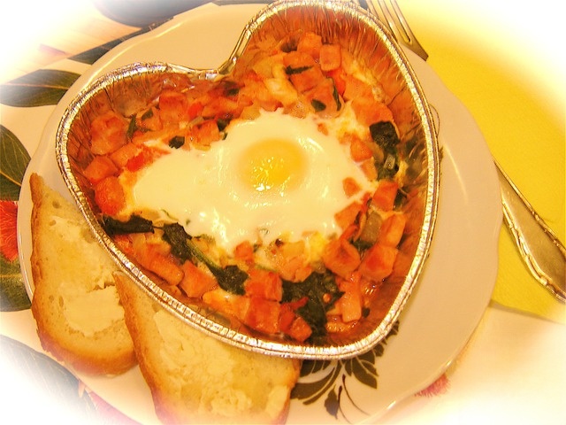 Baked eggs with spinach