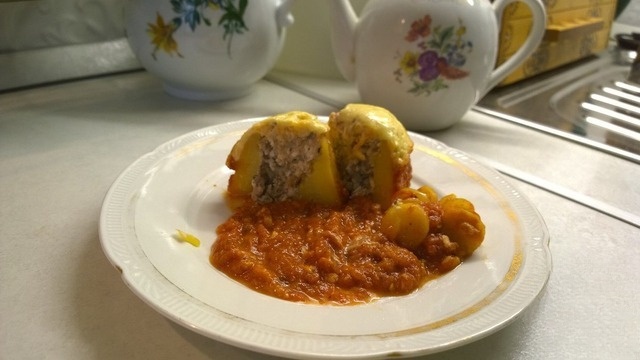 French onion stuffed with mackerel