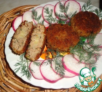 Meat patties with cereal and banana