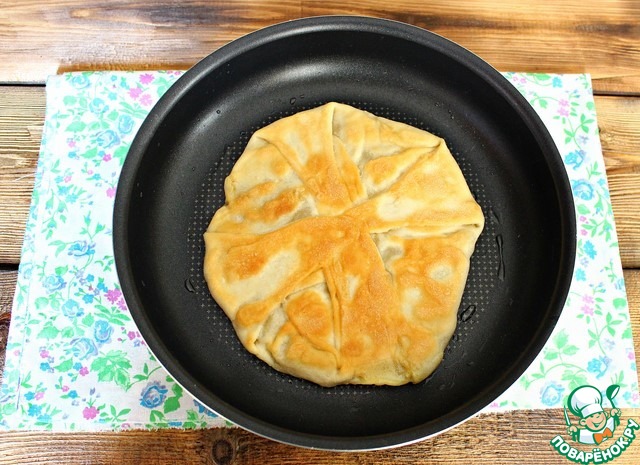 Traditional pies with potatoes