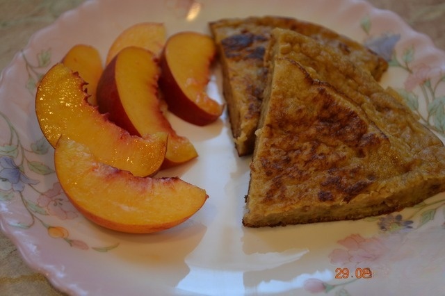 Scrambled eggs with nuts