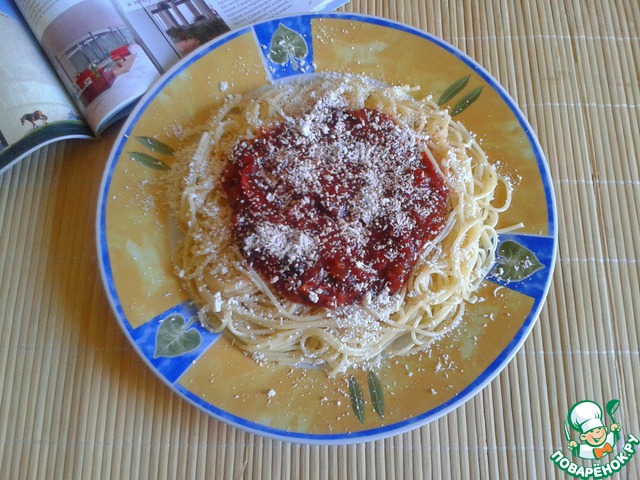 Tomato-Basil salsa for spaghetti