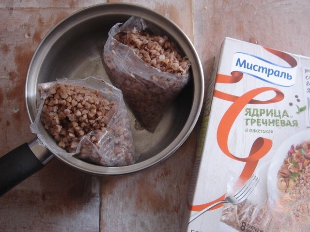 Beetroot cutlets with buckwheat 