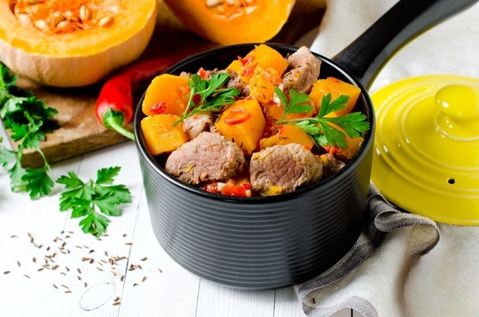 Томленая свинина с тыквой