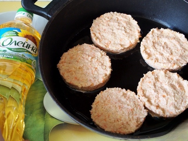 Vegetable fritters with walnuts