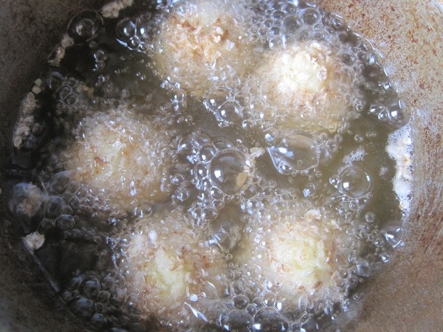 Potato croquettes, breaded cereal