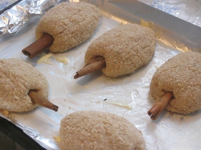 Куриные котлеты на палочках корицы