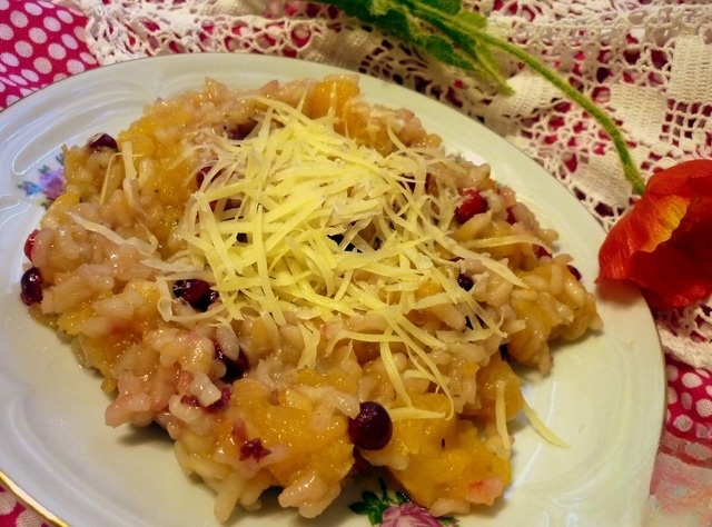 Risotto with pumpkin and cranberries
