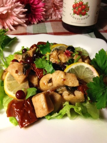 Курочка с клюквой, ароматными травами и лимоном