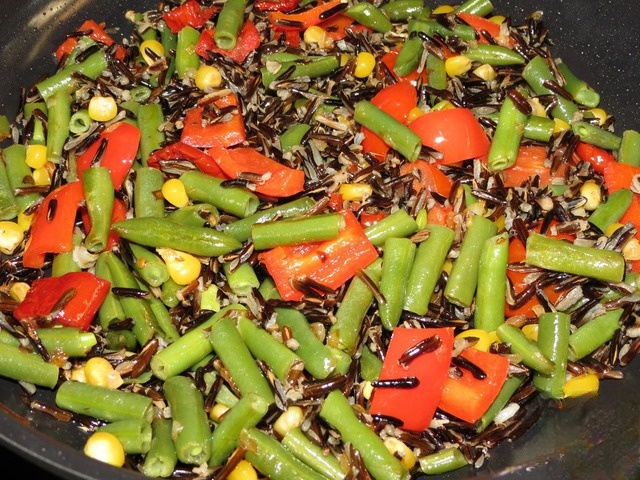 Stew with wild rice and vegetables