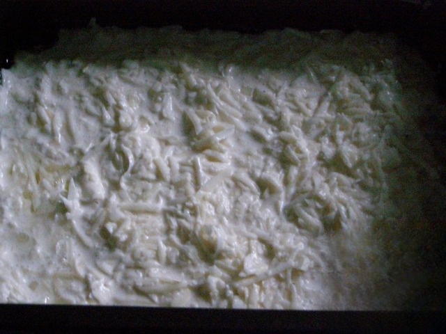 Запеканка с плавленым сыром и картофелем