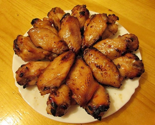 Крылышки куриные на газ гриле