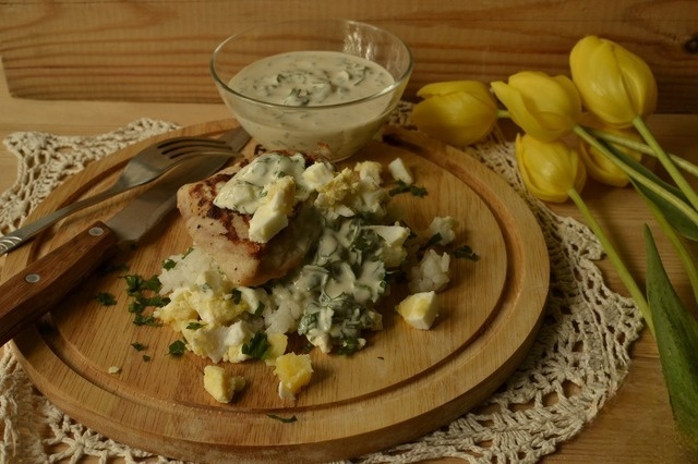 Рис с нежным зеленым соусом