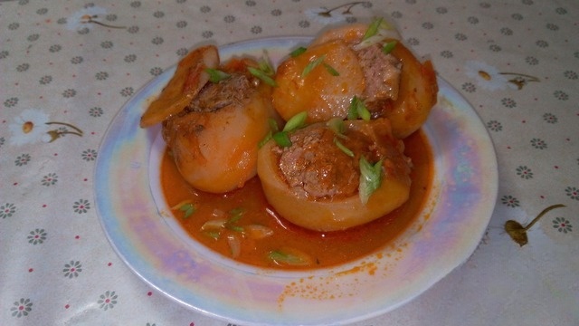 Картофель, начиненный мясом