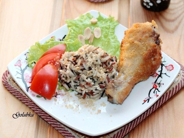 Смесь риса с орехами и сырная курица