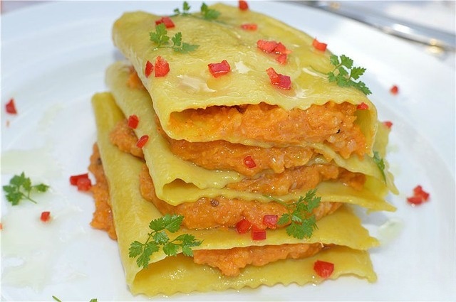 Open lasagna with pumpkin and wheat