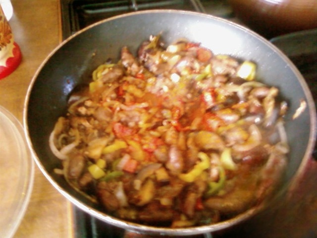 Vegetable stew with chicken hearts