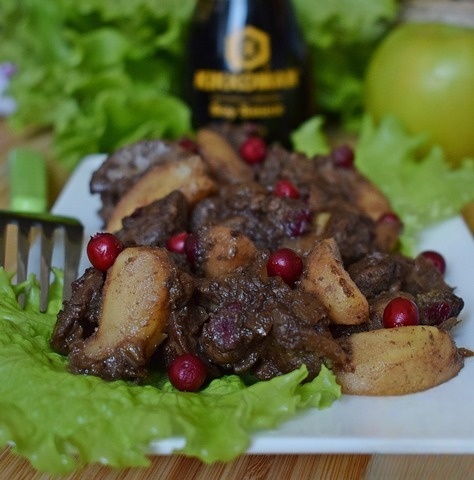 Chicken liver with cranberries and Apple