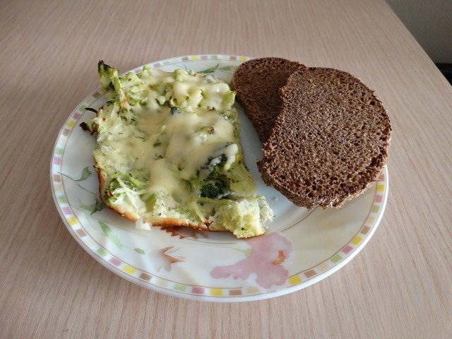 Запеканка из брокколи и кабачка