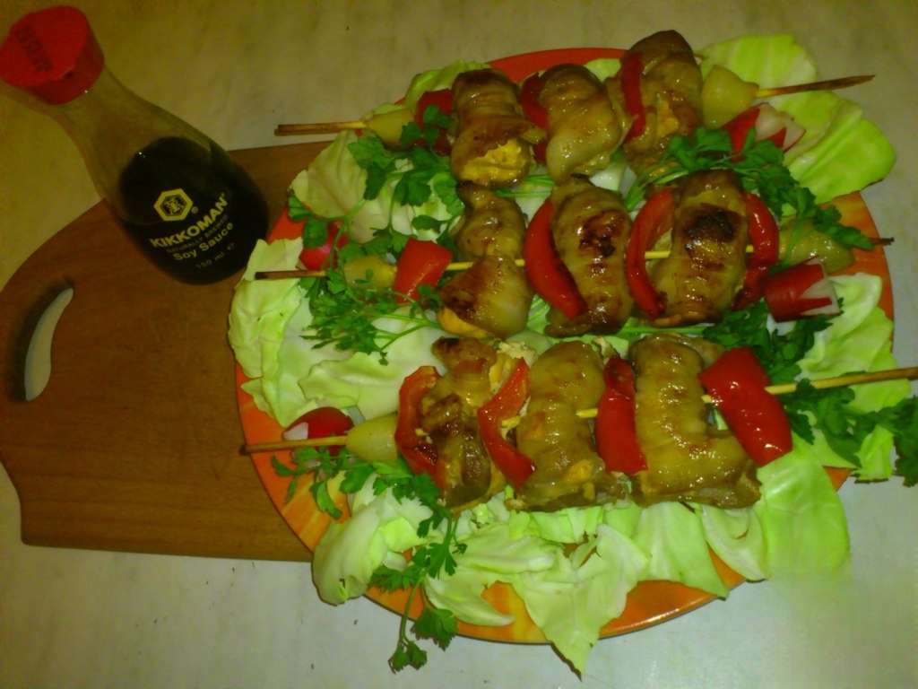 Красная рыба с беконом