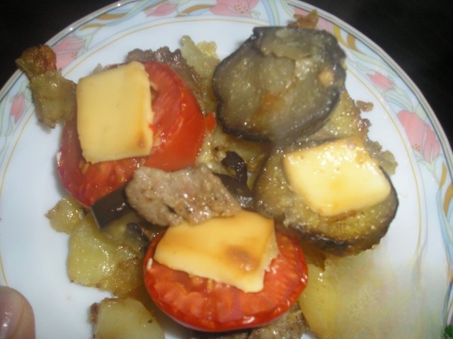 Potatoes with beef and eggplant