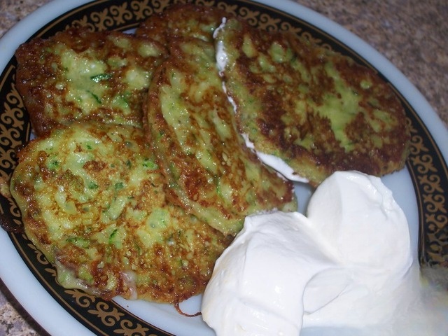 Pancakes made of zucchini with cheese