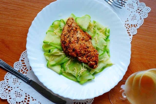 Italian-style chicken with squash pasta