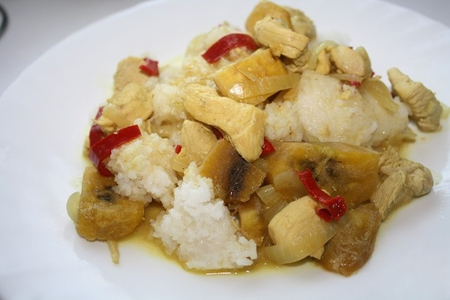 Chicken curry with plantain