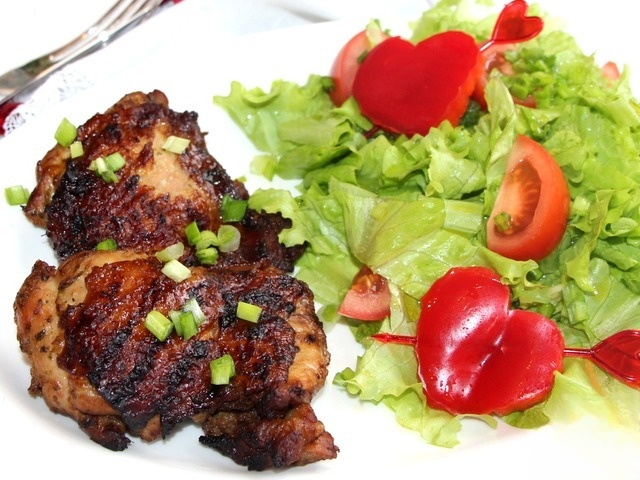 Имбирные куриные бедра 