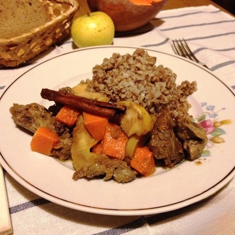 Liver with pumpkin, apples and buckwheat