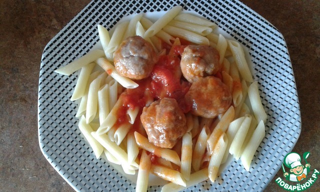 Meatballs in tomato sauce