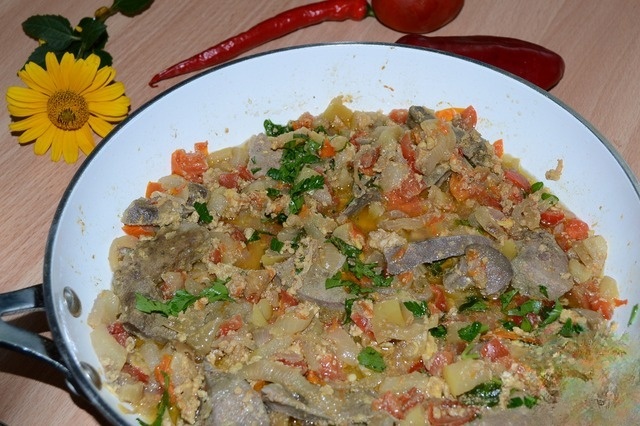 Печень жареная с овощами
