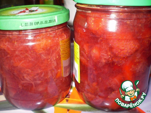 Strawberry jam with oranges