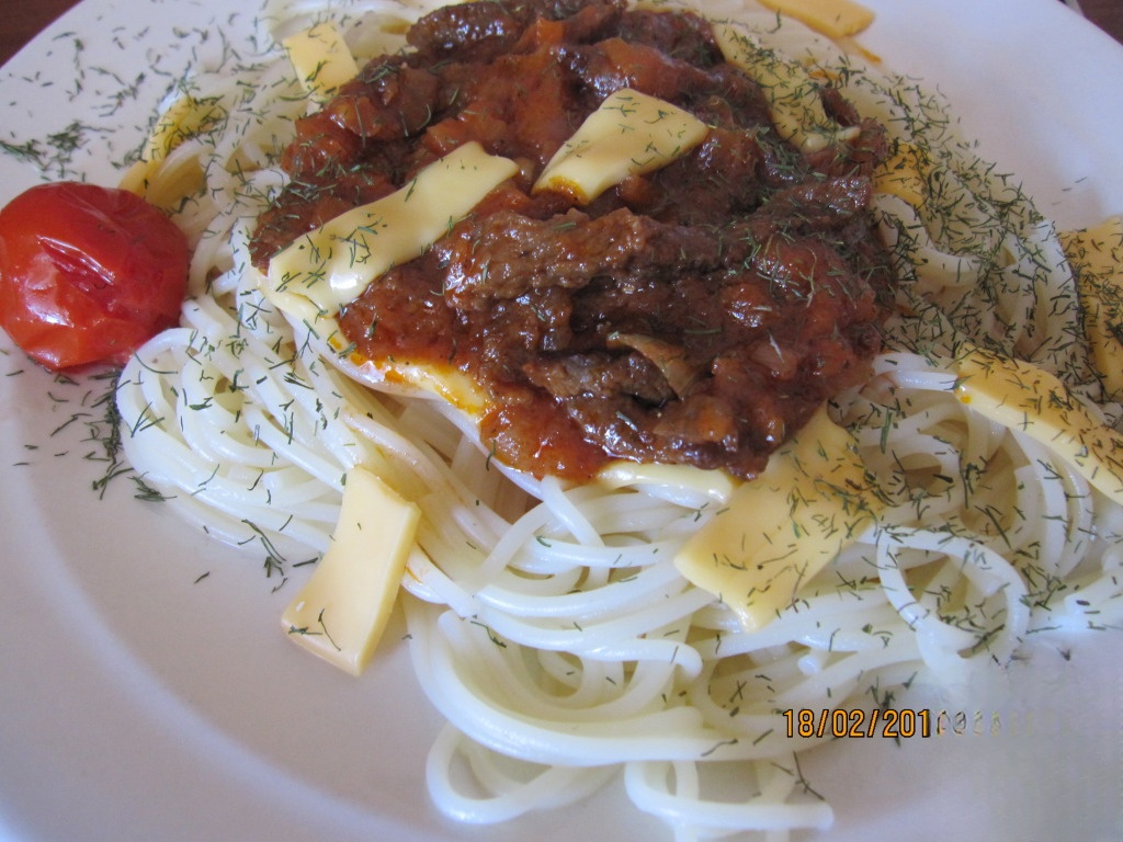 Spaghetti with beef
