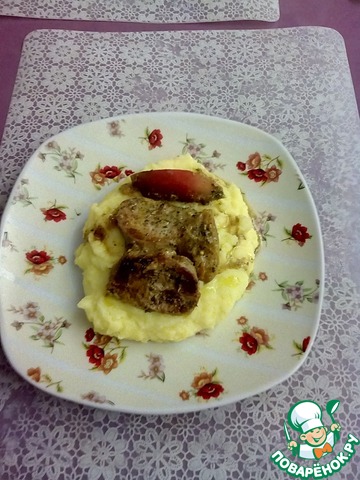 Pork tenderloin in creamy mustard sauce