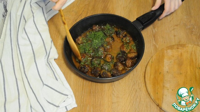 Фрикадельки в медово-горчичном соусе