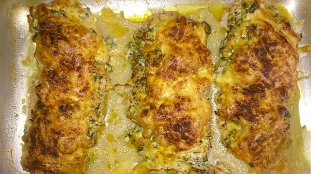 Chicken breast with spinach and ricotta