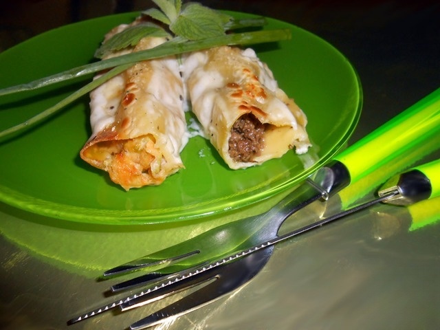 Cannelloni with two toppings
