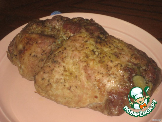 Свиной рулет с начинкой