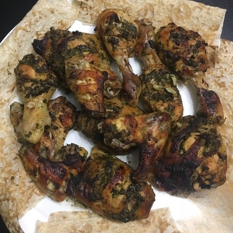 Курица, маринованная с кинзой и мятой