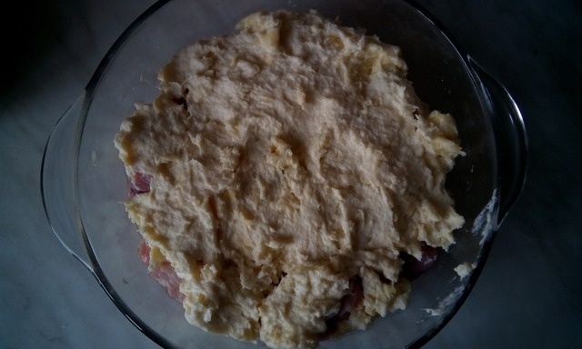 Курица с рисом под сливочным соусом