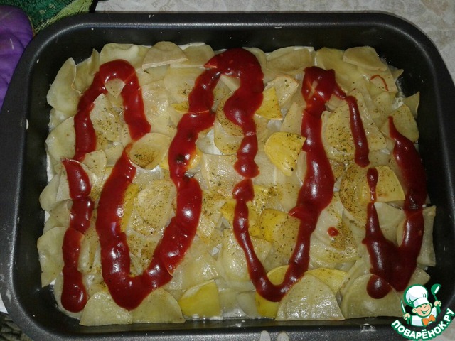 Картофель со сметаной в духовке