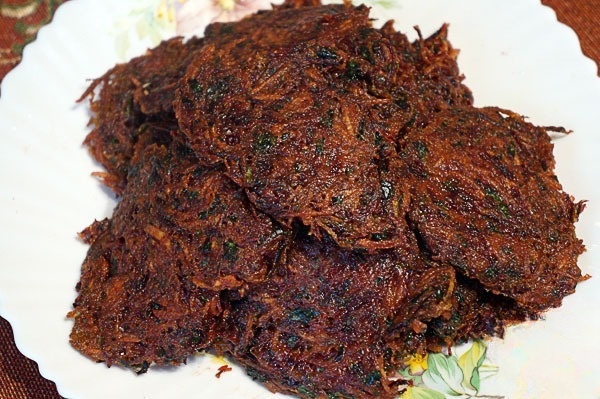 Драники из свеклы и картофеля