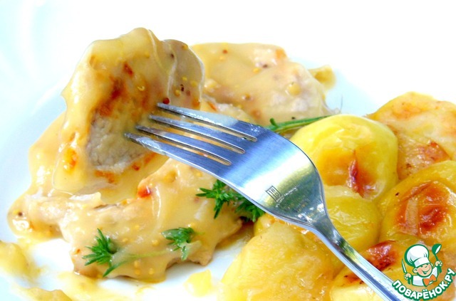 Chops in Apple sauce