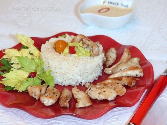 Курочка с лавровой солью и рисом