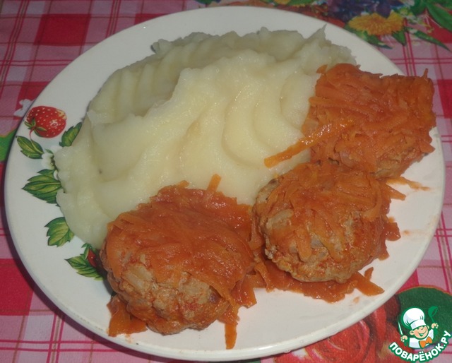 Тефтельки в морковной шубке