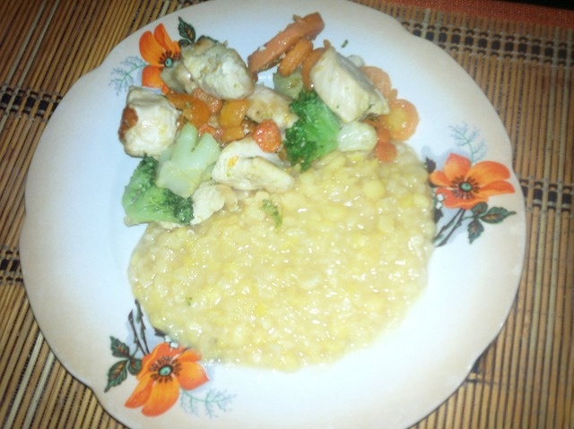 Курица, тушенная с брокколи