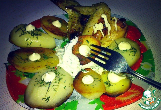 Картофель с чесночным соусом